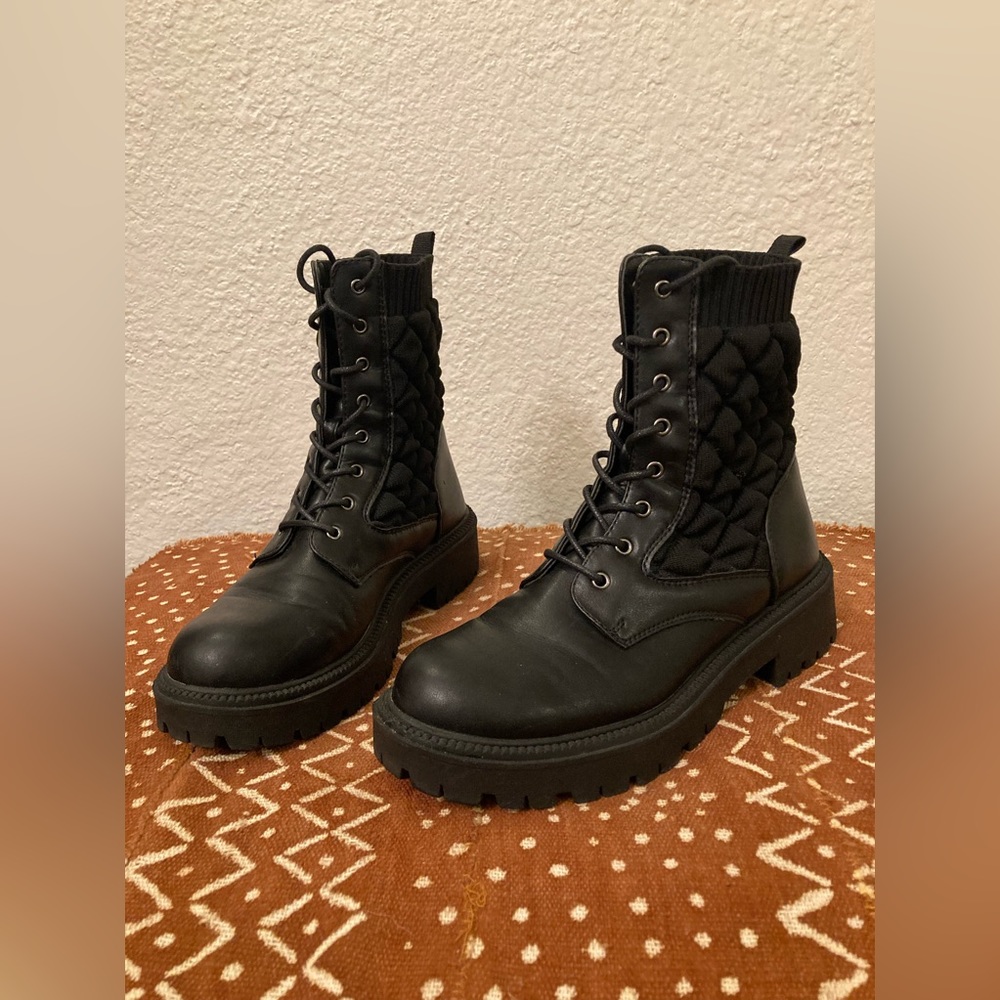 White Mountain Shayne Chunky Combat Lace-up Boots Black 8.5